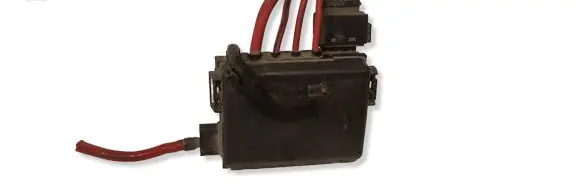 Volkswagen Golf IV Fuse module 1J0937773