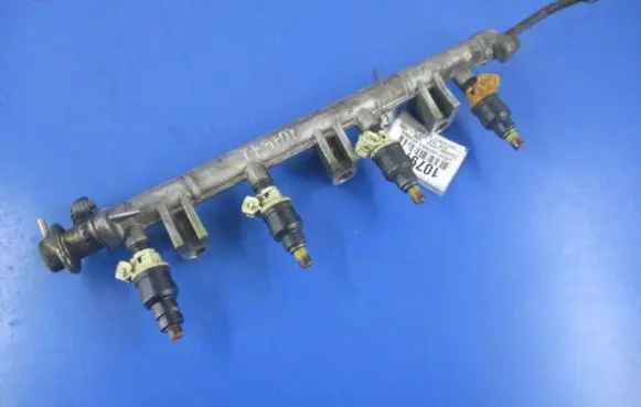 Hyundai Elantra Fuel main line pipe