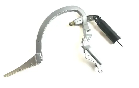 Audi A6 C7 Tailgate/trunk/boot hinge 4G5827301B