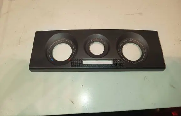 Skoda Fabia Mk1 (6Y) Climate control/heater control trim 6Y0820075 BG67882