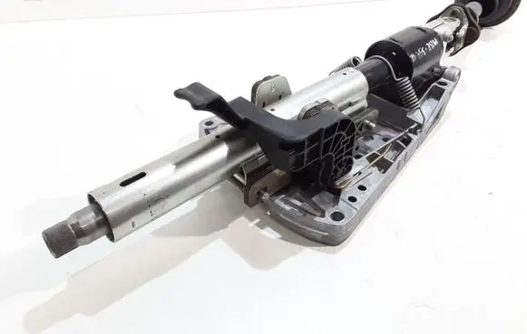 Mercedes-Benz E W212 Steering column universal joint A2124602716