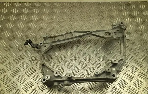 Volkswagen Transporter - Caravelle T6 Engine mounting bracket 04L145173N