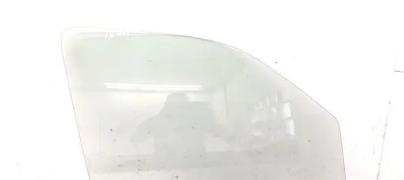 Ford Maverick Front door window glass four-door 43R000477 AS2 M175