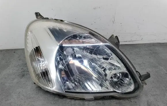 Toyota Yaris Headlight/headlamp 20A353