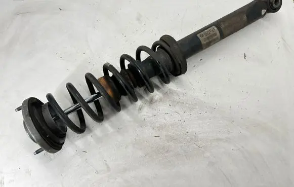 BMW 5 F10 F11 Rear shock absorber with coil spring 6784019 F10H529B