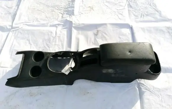 Chrysler Sebring (ST-22 - JR) Armrest