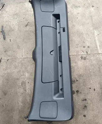 Audi Q7 4L Tailgate/boot lid cover trim 4L0867973D 4L0867973G