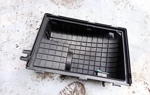 Volvo S60 Air filter box 9179373