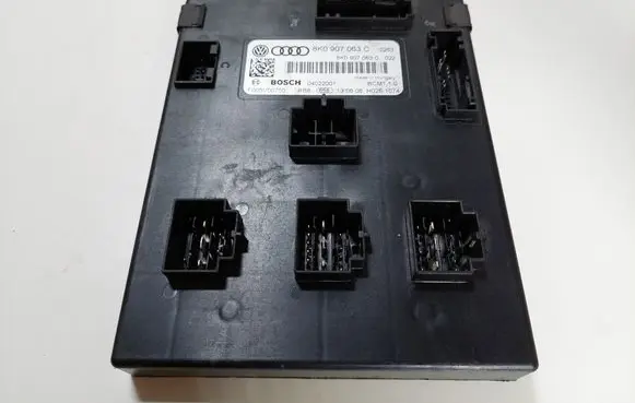 Audi A4 S4 B8 8K Comfort/convenience module 8K0907063C