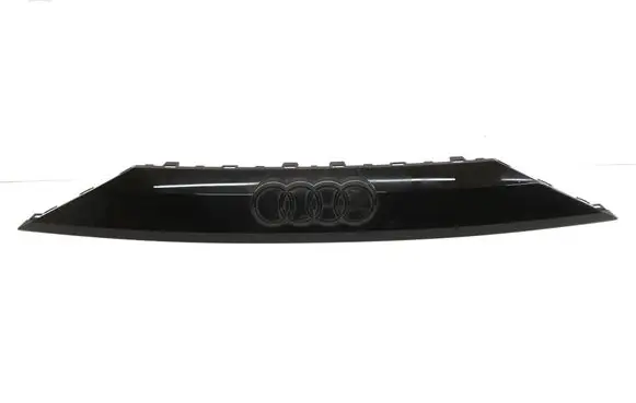 Audi Q8 Trunk door license plate light bar 4M8853236 4M8853927 4M8853236B