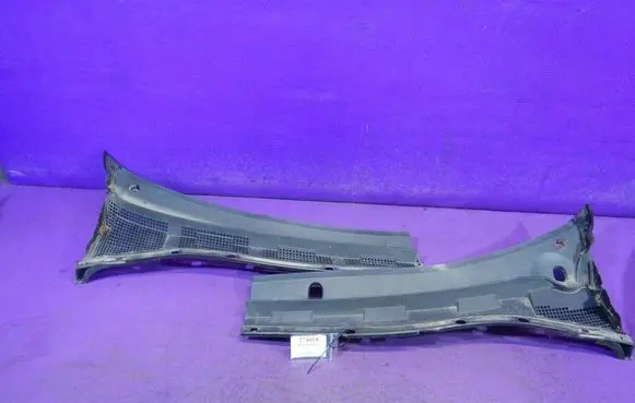 Mazda 3 I Wiper trim 