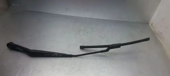 Hyundai i30 Windshield/front glass wiper blade F00S51F105