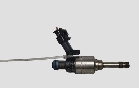 Audi A5 8T 8F Fuel injector 06H906036F 0261500057