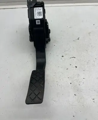 Audi Q7 4M Accelerator throttle pedal 4M1723523D