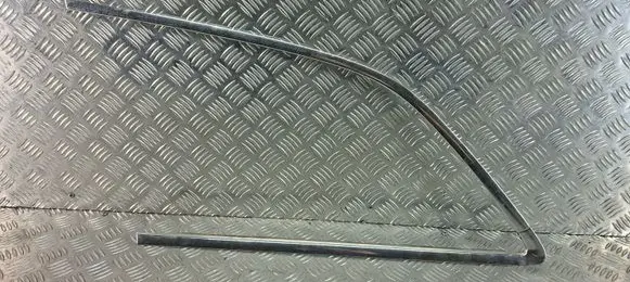 Audi Q7 4L Rear side glass trim 