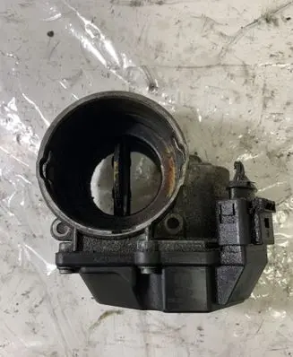 Volkswagen Golf V Throttle valve 03G128063A A2C53085612