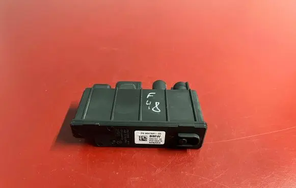 BMW X1 F48 F49 Power management control unit 8647841