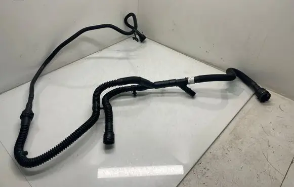 Land Rover Range Rover Sport L461 Engine coolant pipe/hose R8E218K620AB R8E218K620