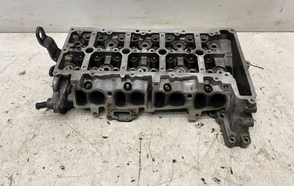 BMW 5 F10 F11 Engine head 7810463 7168163 12041000048