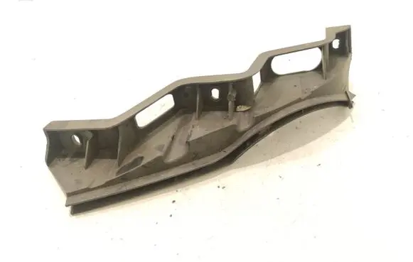 Volkswagen PASSAT B6 Front bumper mounting bracket 3C0807890