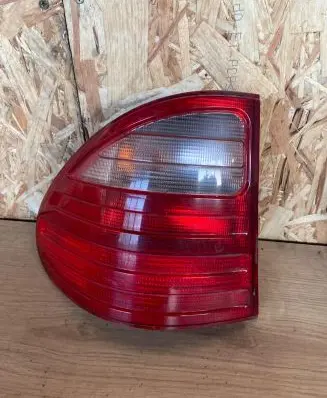 Mercedes-Benz E W210 Rear/tail lights A2108204764