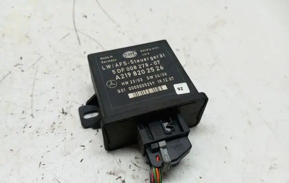 Mercedes-Benz CLS C219 Light module LCM A2198202526 2198202526