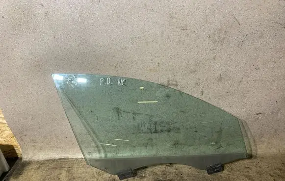 Audi A8 S8 D4 4H Front door window glass four-door 