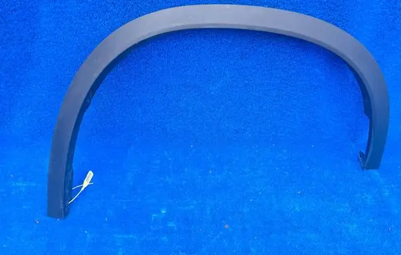 BMW X1 U11 Front arch trim 9883562