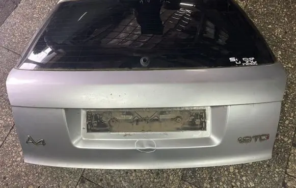 Audi A4 S4 B6 8E 8H Tailgate/trunk/boot lid