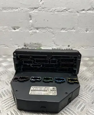 Mercedes-Benz E W212 SAM control unit A2129009225 A2129020609 A2129014707