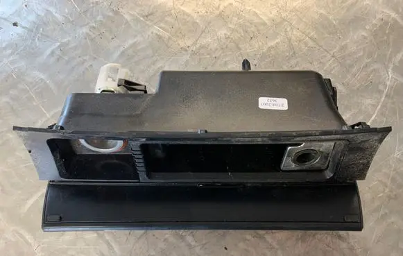 Volkswagen PASSAT B6 Car ashtray 3C0863284 3C0857961