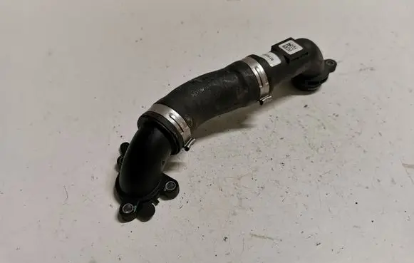 BMW X1 F48 F49 Engine coolant pipe/hose 8645546