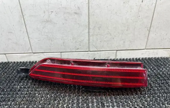 Volkswagen Touareg II Rear fog light 7P6945702F 7P6945702C