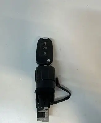 Peugeot 308 Ignition lock 9663123380