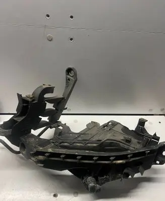 Audi A4 S4 B8 8K Headlight/headlamp mounting bracket 8K0805607