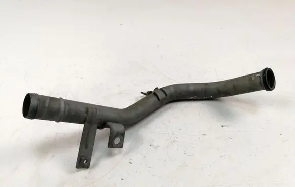 Mitsubishi Lancer X Engine coolant pipe/hose