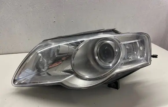 Volkswagen PASSAT B6 Headlight/headlamp 3C0941005 1EL24701401