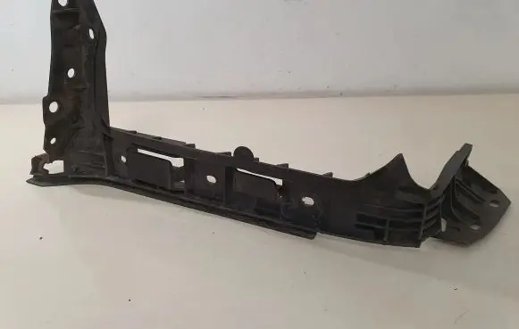 Volkswagen Multivan T5 Rear bumper mounting bracket 7H0807394A