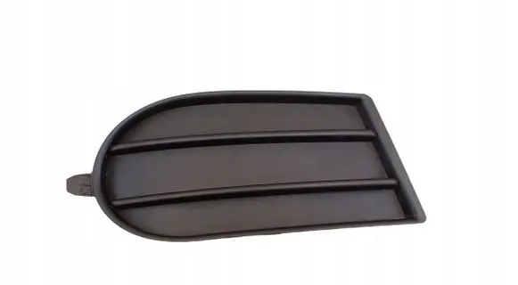 Suzuki Swift I Front bumper lower grill