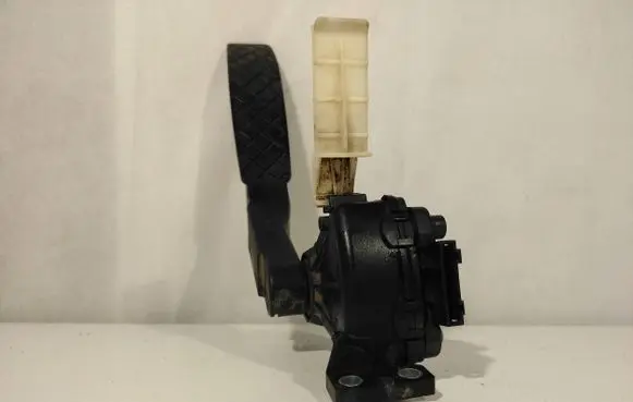 Audi Q7 4L Accelerator throttle pedal 7L0723507B 6PV00802624