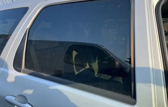 Mazda Tribute Rear door window glass 