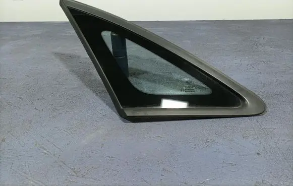 Galloper Exceed Rear side window 87810J7000