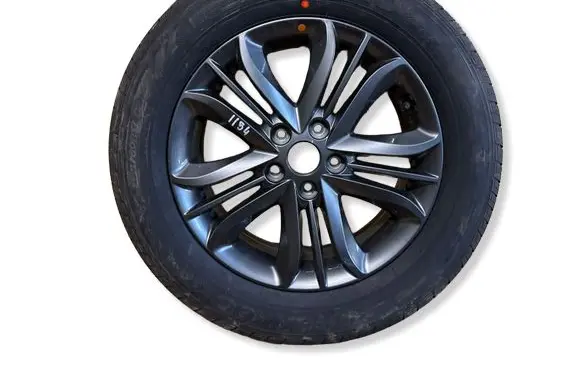 Hyundai ix35 R17 alloy rim 529102Y650
