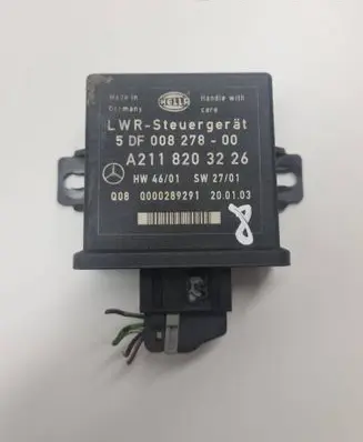 Mercedes-Benz E W211 Light module LCM A2118203226
