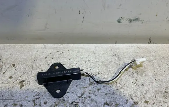 Mitsubishi Outlander Aerial antenna amplifier 8637B114