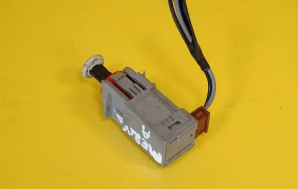 Opel Meriva A Clutch pedal sensor 09185907