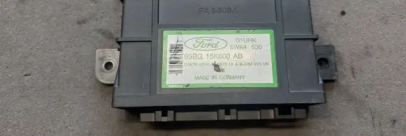 Ford Mondeo MK II Comfort/convenience module 93BG15K600AB 5WK4530