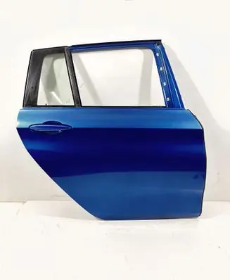 BMW 2 F46 Rear door