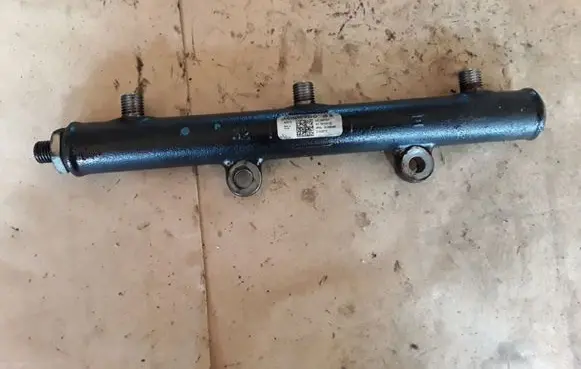 Peugeot 607 Fuel main line pipe A2C20001291 5WS40130 4R8Q9D280BC