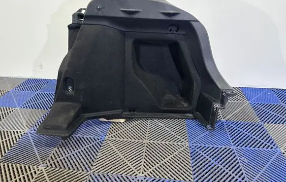 Toyota C-HR I Trunk/boot side trim panel 64733F4010 64733F4020